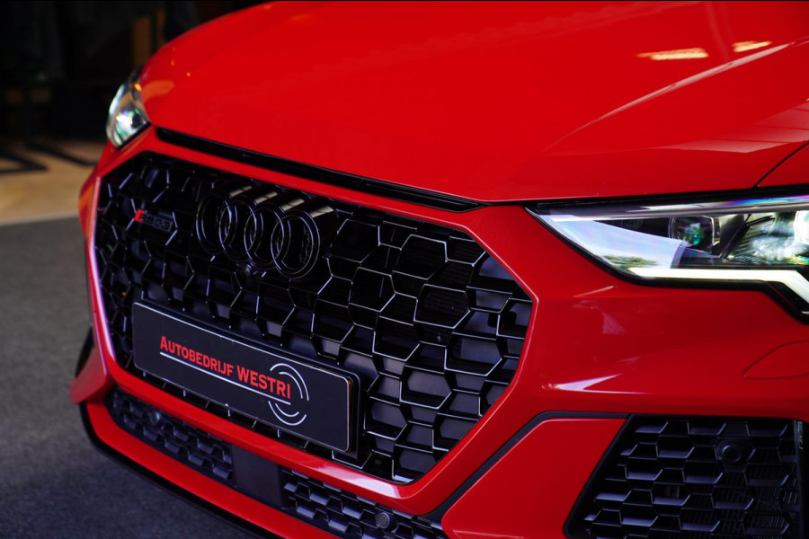 Audi RS Q3 Sportback TFSI RS | Panorama | RS-Zetels | 360 camera | Bang&Olufsen | Adaptieve Cruise | Lane Assist | Applecarplay |