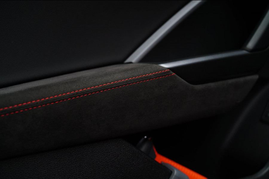 Audi RS Q3 Sportback TFSI RS | Panorama | RS-Zetels | 360 camera | Bang&Olufsen | Adaptieve Cruise | Lane Assist | Applecarplay |