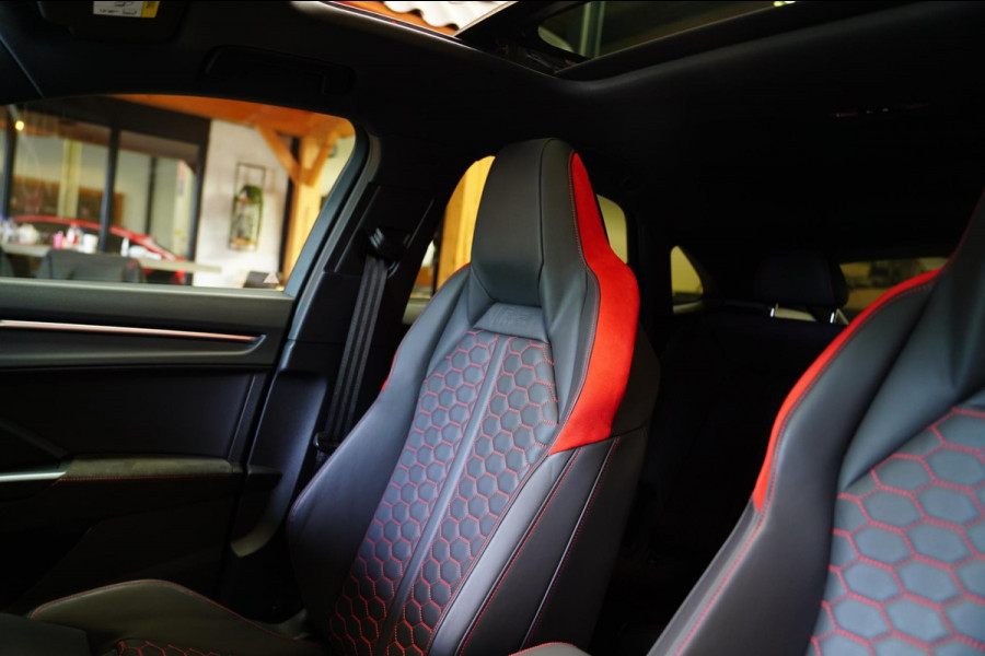 Audi RS Q3 Sportback TFSI RS | Panorama | RS-Zetels | 360 camera | Bang&Olufsen | Adaptieve Cruise | Lane Assist | Applecarplay |