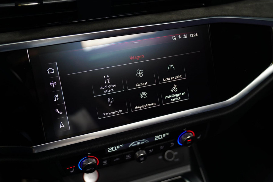 Audi RS Q3 Sportback TFSI RS | Panorama | RS-Zetels | 360 camera | Bang&Olufsen | Adaptieve Cruise | Lane Assist | Applecarplay |