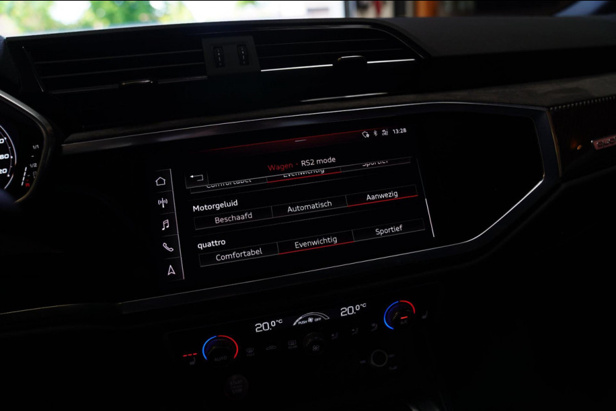 Audi RS Q3 Sportback TFSI RS | Panorama | RS-Zetels | 360 camera | Bang&Olufsen | Adaptieve Cruise | Lane Assist | Applecarplay |