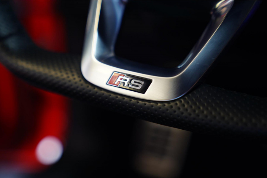 Audi RS Q3 Sportback TFSI RS | Panorama | RS-Zetels | 360 camera | Bang&Olufsen | Adaptieve Cruise | Lane Assist | Applecarplay |