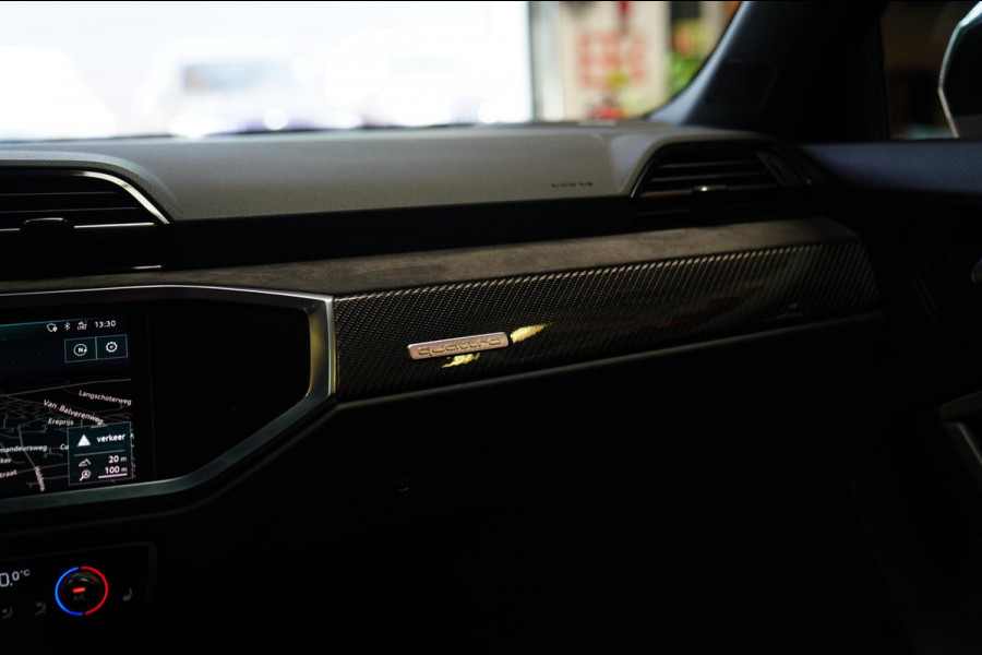 Audi RS Q3 Sportback TFSI RS | Panorama | RS-Zetels | 360 camera | Bang&Olufsen | Adaptieve Cruise | Lane Assist | Applecarplay |