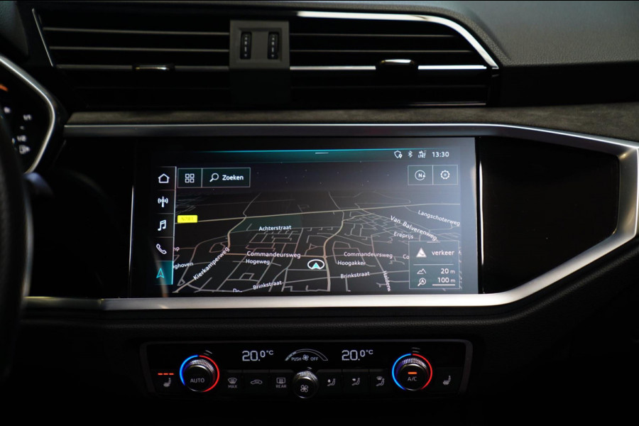 Audi RS Q3 Sportback TFSI RS | Panorama | RS-Zetels | 360 camera | Bang&Olufsen | Adaptieve Cruise | Lane Assist | Applecarplay |