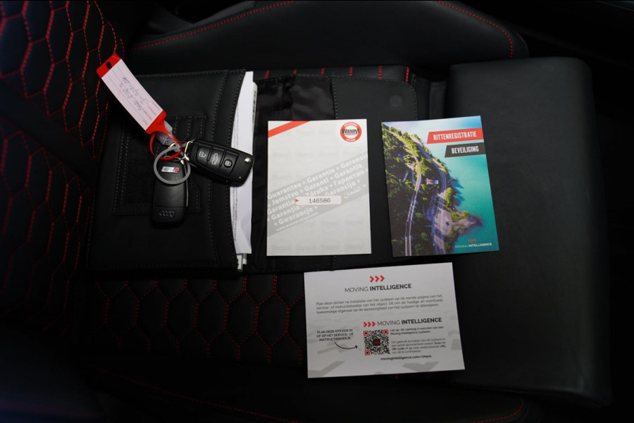 Audi RS Q3 Sportback TFSI RS | Panorama | RS-Zetels | 360 camera | Bang&Olufsen | Adaptieve Cruise | Lane Assist | Applecarplay |