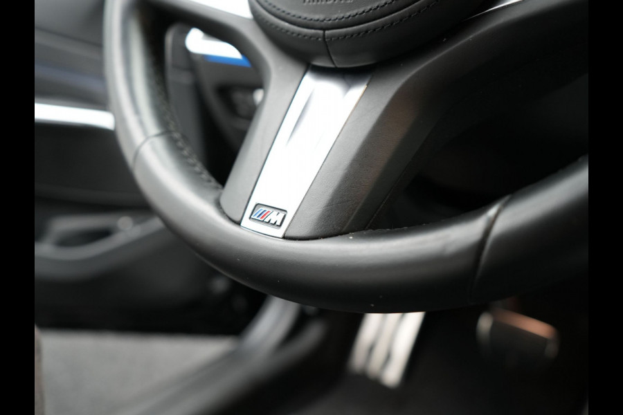 BMW 3-serie 320e M Sport Shadow Plug In Hybrid PHEV | Alcantara Sportstoelen Verwarmd | Sfeerverlichting | 19"L.M | Virtual | Apple Carplay | DAB | Navi Full Map |