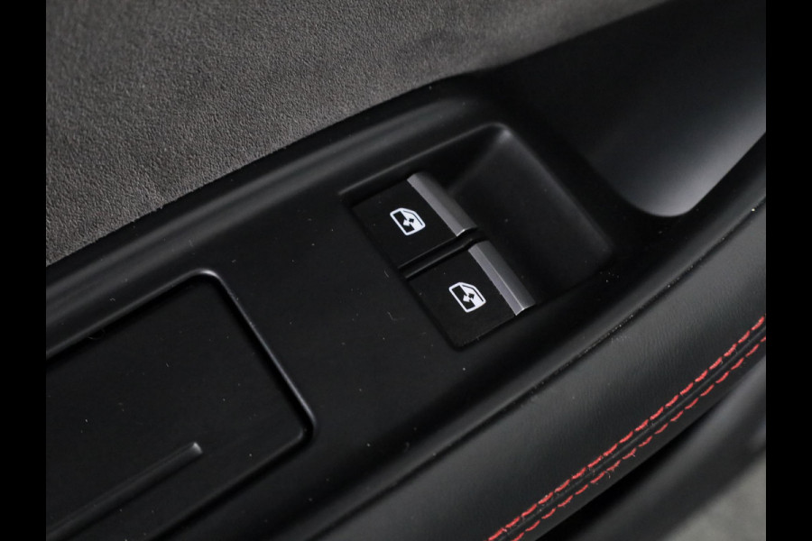 Audi RS Q8 4.0 TFSI quattro 600pk | Panoramadak | Head up Display | Memory | RS Dynamic pakket plus | Trekhaak elektrisch uitklapbaar