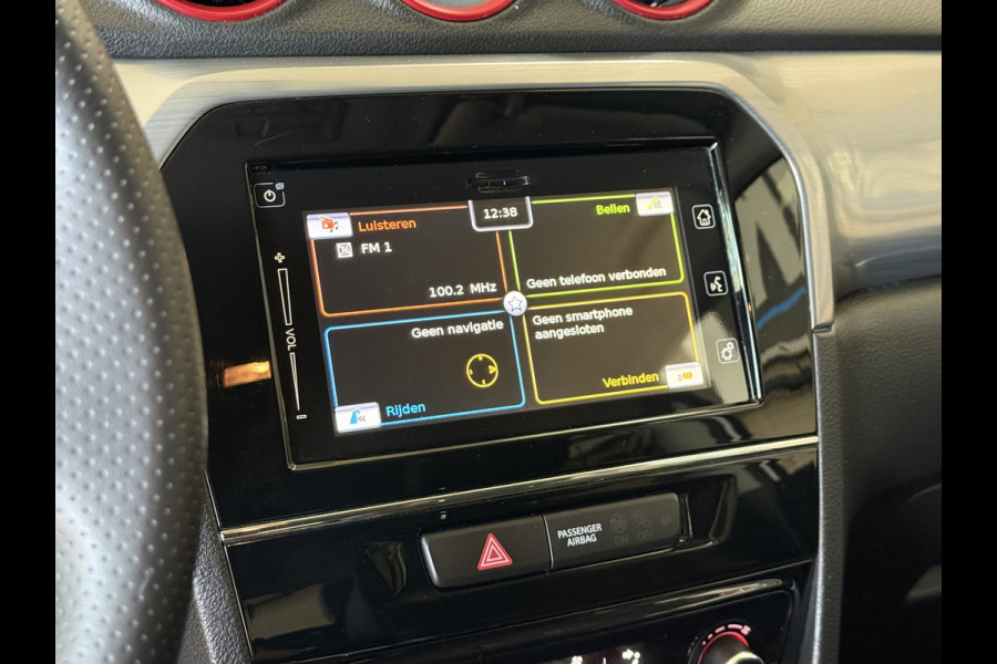 Suzuki Vitara 1.4 140pk AUT Boosterjet Select | Navi | 17 "| ACC | Led koplampen | Carplay | Camera | 100% Dealer onderhouden!