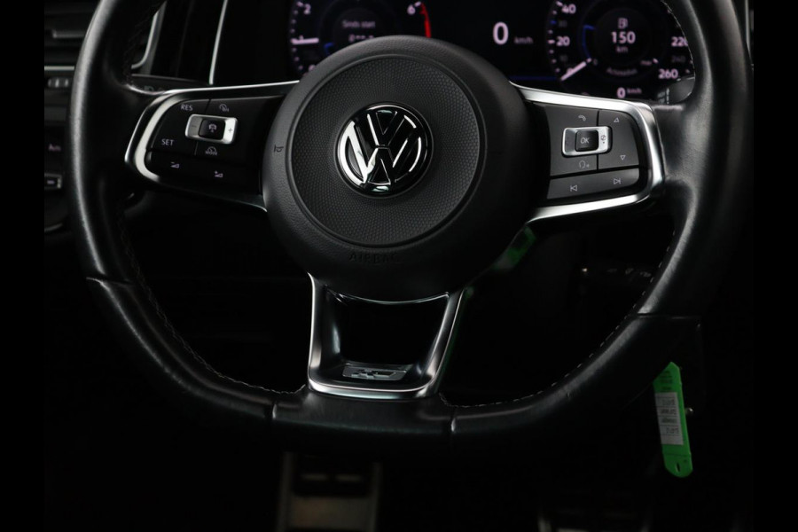 Volkswagen Golf 1.0 TSI R Line | Stoelverwarming | Carplay | Adaptive cruise | Navigatie | Full LED | Parkeerhulp | Climate control | Active Info Display