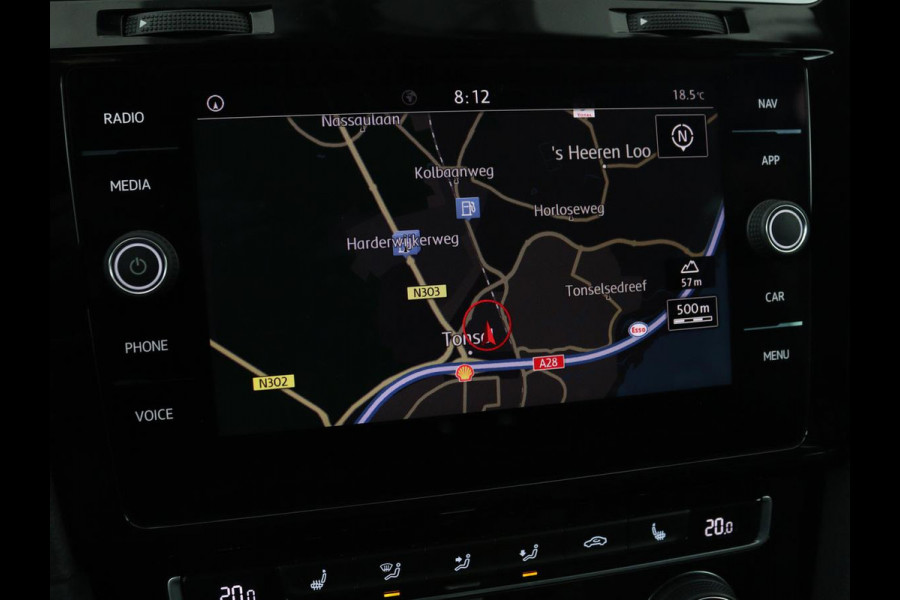 Volkswagen Golf 1.0 TSI R Line | Stoelverwarming | Carplay | Adaptive cruise | Navigatie | Full LED | Parkeerhulp | Climate control | Active Info Display
