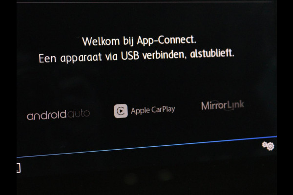 Volkswagen Golf 1.0 TSI R Line | Stoelverwarming | Carplay | Adaptive cruise | Navigatie | Full LED | Parkeerhulp | Climate control | Active Info Display