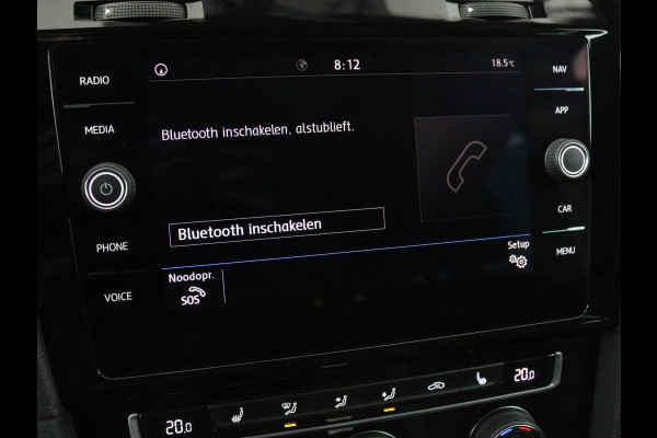 Volkswagen Golf 1.0 TSI R Line | Stoelverwarming | Carplay | Adaptive cruise | Navigatie | Full LED | Parkeerhulp | Climate control | Active Info Display