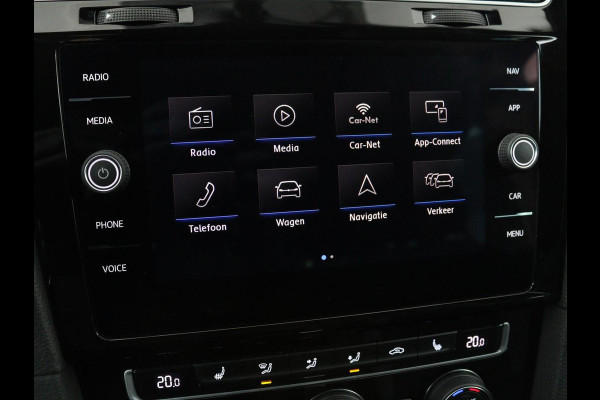 Volkswagen Golf 1.0 TSI R Line | Stoelverwarming | Carplay | Adaptive cruise | Navigatie | Full LED | Parkeerhulp | Climate control | Active Info Display
