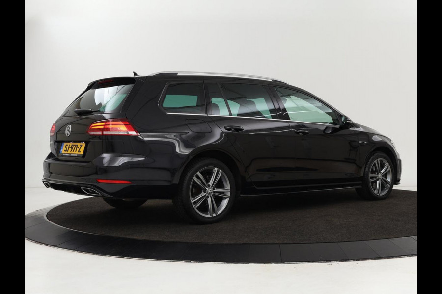 Volkswagen Golf 1.0 TSI R Line | Stoelverwarming | Carplay | Adaptive cruise | Navigatie | Full LED | Parkeerhulp | Climate control | Active Info Display