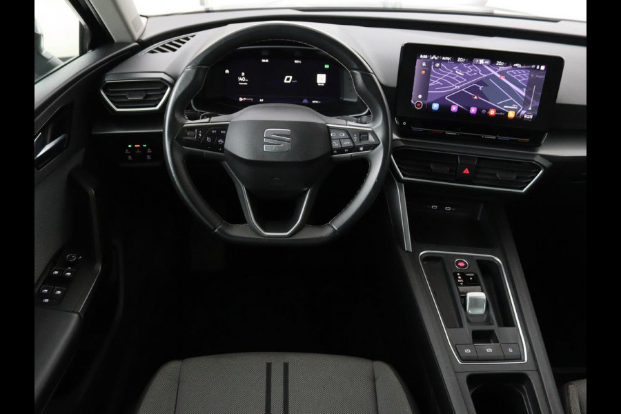Seat Leon 1.5 eTSI Style | Stoel & stuurverwarming | Carplay | Navigatie | Full LED | Climate control | Parkeerhulp | Cruise control