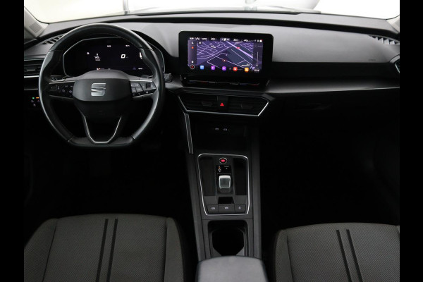 Seat Leon 1.5 eTSI Style | Stoel & stuurverwarming | Carplay | Navigatie | Full LED | Climate control | Parkeerhulp | Cruise control