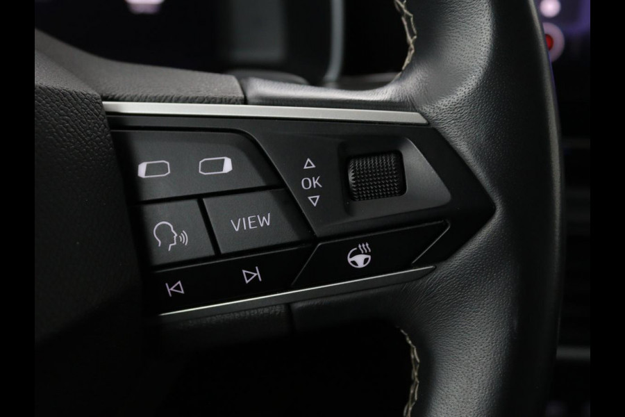 Seat Leon 1.5 eTSI Style | Stoel & stuurverwarming | Carplay | Navigatie | Full LED | Climate control | Parkeerhulp | Cruise control