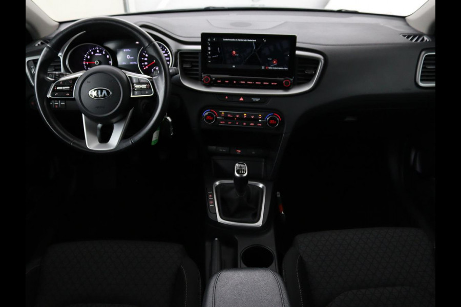Kia Ceed 1.0 T-GDi DynamicLine | Carplay | Camera | Navigatie | Climate control | Parkeerhulp | Cruise control | Bluetooth
