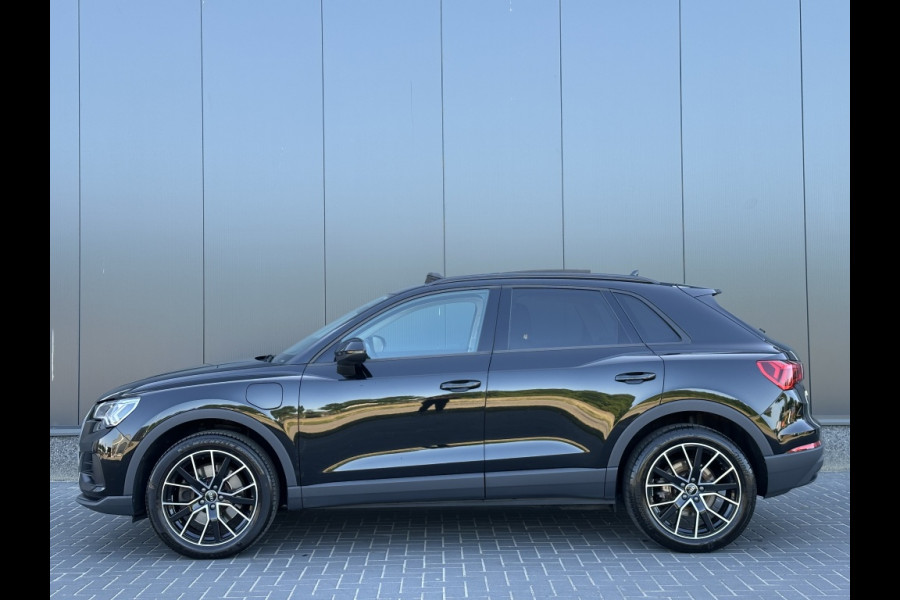 Audi Q3 45 TFSI e Adv Editi. M2022 PANO NAVI SPORTVELGEN CR CONTROL