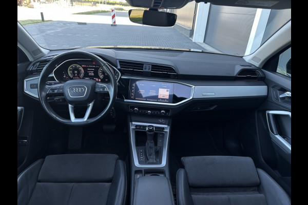 Audi Q3 45 TFSI e Adv Editi. M2022 PANO NAVI SPORTVELGEN CR CONTROL