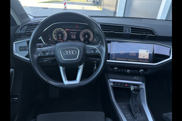 Audi Q3 45 TFSI e Adv Editi. M2022 PANO NAVI SPORTVELGEN CR CONTROL