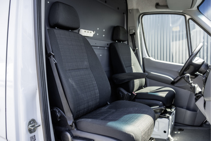 Mercedes-Benz Sprinter 311CDI | L2H2 | Camera | Airco | Volledige Inrichting | Omvormer | Oprijplaat | Euro 6