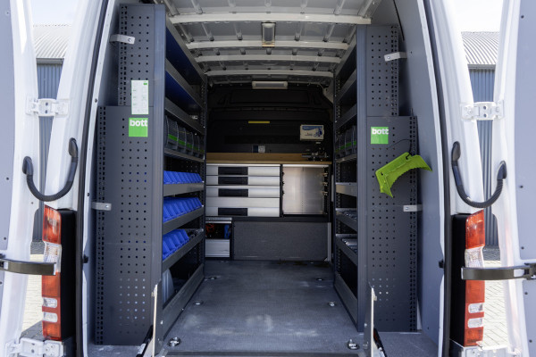 Mercedes-Benz Sprinter 311CDI | L2H2 | Camera | Airco | Volledige Inrichting | Omvormer | Oprijplaat | Euro 6