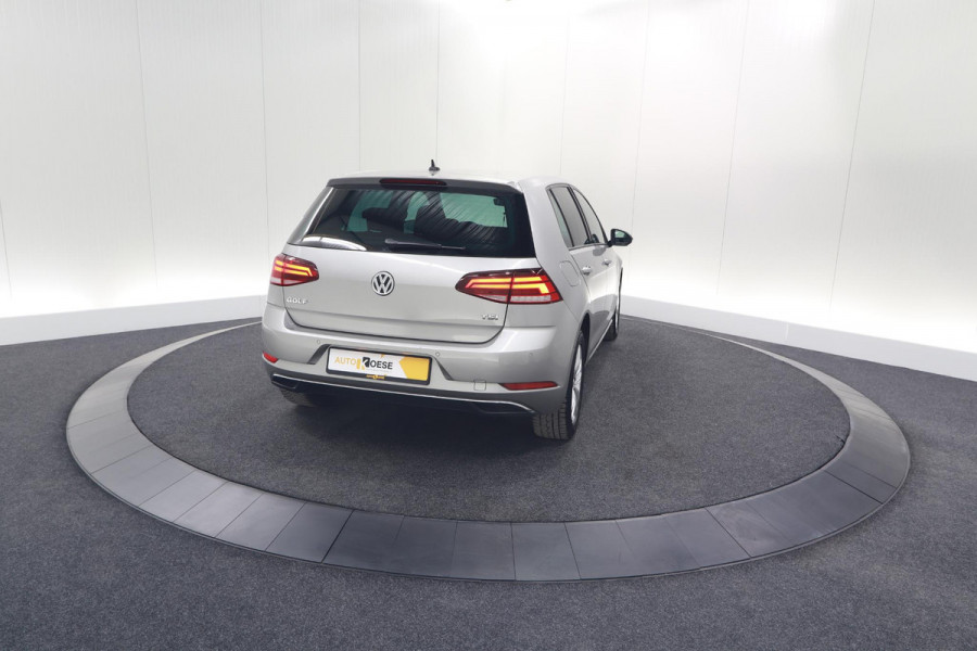 Volkswagen Golf 1.0 TSI 110pk Highline | Adaptieve Cruise Control | Apple Carplay | Parkeersensoren | Stoelverwarming