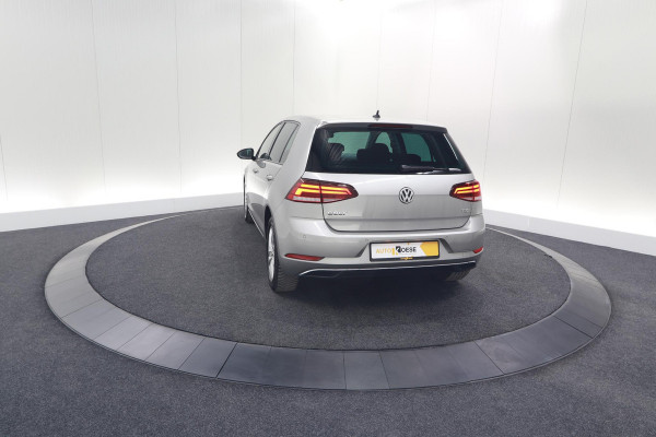 Volkswagen Golf 1.0 TSI 110pk Highline | Adaptieve Cruise Control | Apple Carplay | Parkeersensoren | Stoelverwarming