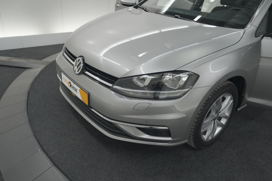 Volkswagen Golf 1.0 TSI 110pk Highline | Adaptieve Cruise Control | Apple Carplay | Parkeersensoren | Stoelverwarming