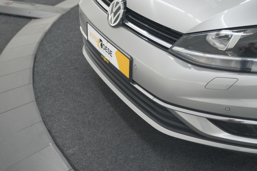 Volkswagen Golf 1.0 TSI 110pk Highline | Adaptieve Cruise Control | Apple Carplay | Parkeersensoren | Stoelverwarming