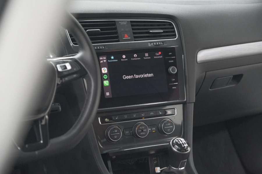 Volkswagen Golf 1.0 TSI 110pk Highline | Adaptieve Cruise Control | Apple Carplay | Parkeersensoren | Stoelverwarming