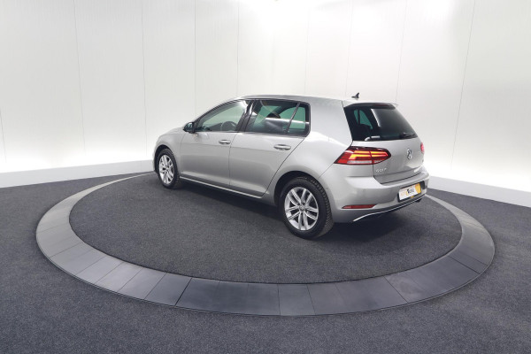 Volkswagen Golf 1.0 TSI 110pk Highline | Adaptieve Cruise Control | Apple Carplay | Parkeersensoren | Stoelverwarming