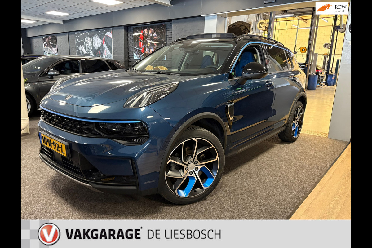 Lynk & Co 01 1.5 modeljaar 2023 prijs rijklaar! Infinity / 360camera / Panorama-dak / apple carplay