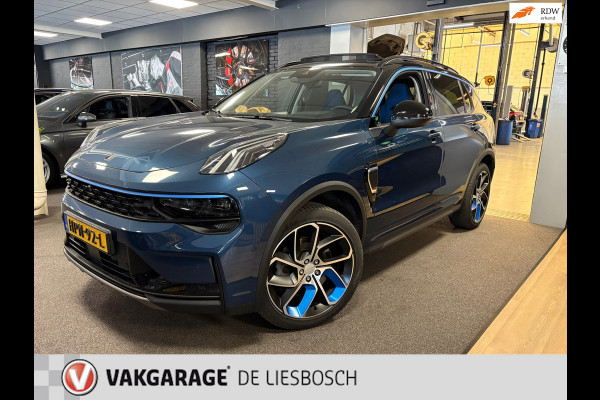 Lynk & Co 01 1.5 modeljaar 2023 prijs rijklaar! Infinity / 360camera / Panorama-dak / apple carplay