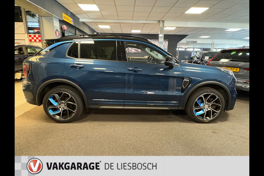 Lynk & Co 01 1.5 modeljaar 2023 prijs rijklaar! Infinity / 360camera / Panorama-dak / apple carplay