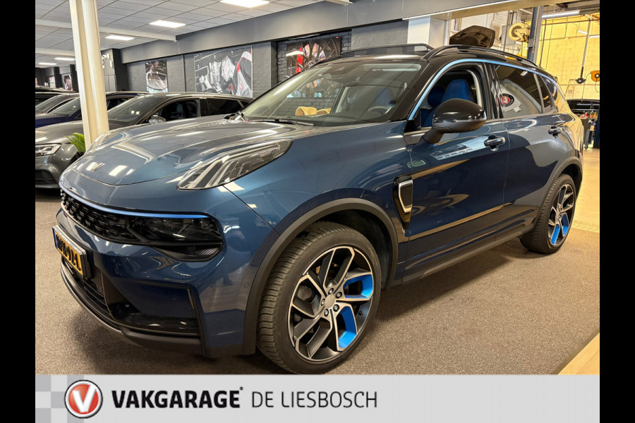 Lynk & Co 01 1.5 modeljaar 2023 prijs rijklaar! Infinity / 360camera / Panorama-dak / apple carplay