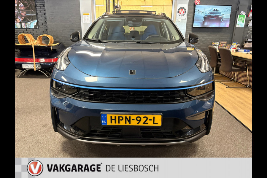 Lynk & Co 01 1.5 modeljaar 2023 prijs rijklaar! Infinity / 360camera / Panorama-dak / apple carplay