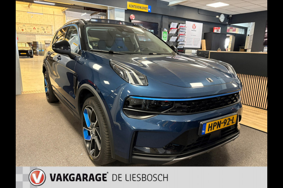Lynk & Co 01 1.5 modeljaar 2023 prijs rijklaar! Infinity / 360camera / Panorama-dak / apple carplay