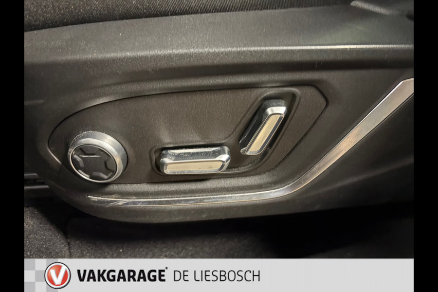 Lynk & Co 01 1.5 modeljaar 2023 prijs rijklaar! Infinity / 360camera / Panorama-dak / apple carplay