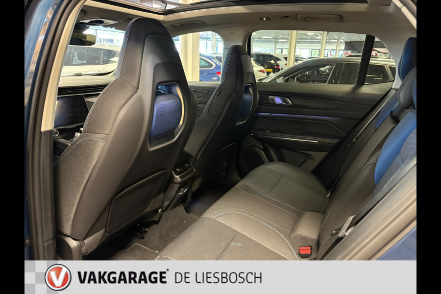 Lynk & Co 01 1.5 modeljaar 2023 prijs rijklaar! Infinity / 360camera / Panorama-dak / apple carplay