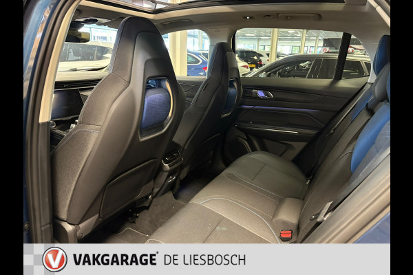 Lynk & Co 01 1.5 modeljaar 2023 prijs rijklaar! Infinity / 360camera / Panorama-dak / apple carplay