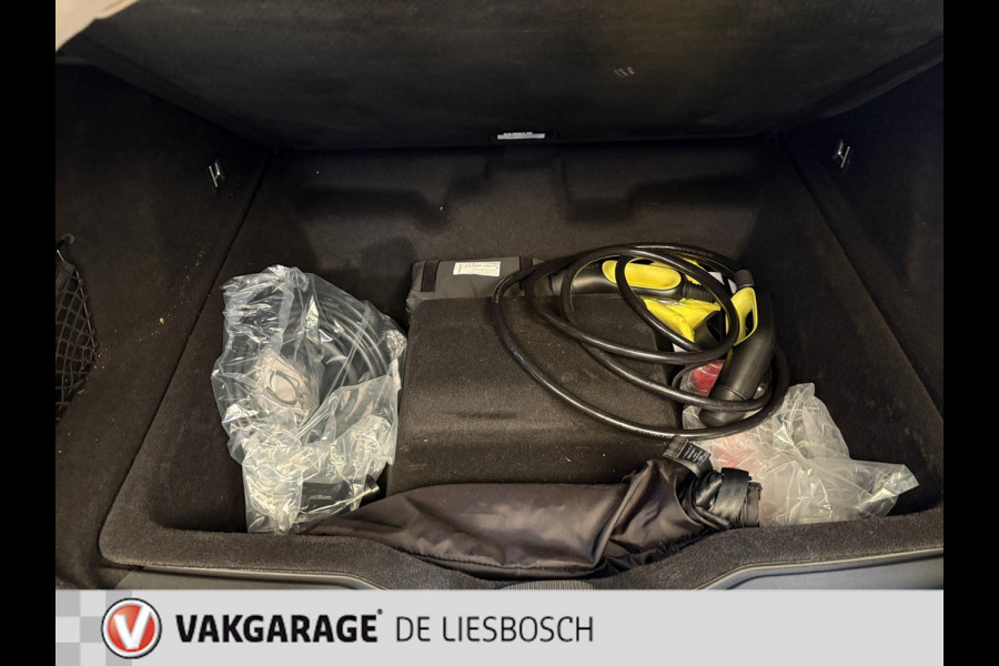 Lynk & Co 01 1.5 modeljaar 2023 prijs rijklaar! Infinity / 360camera / Panorama-dak / apple carplay