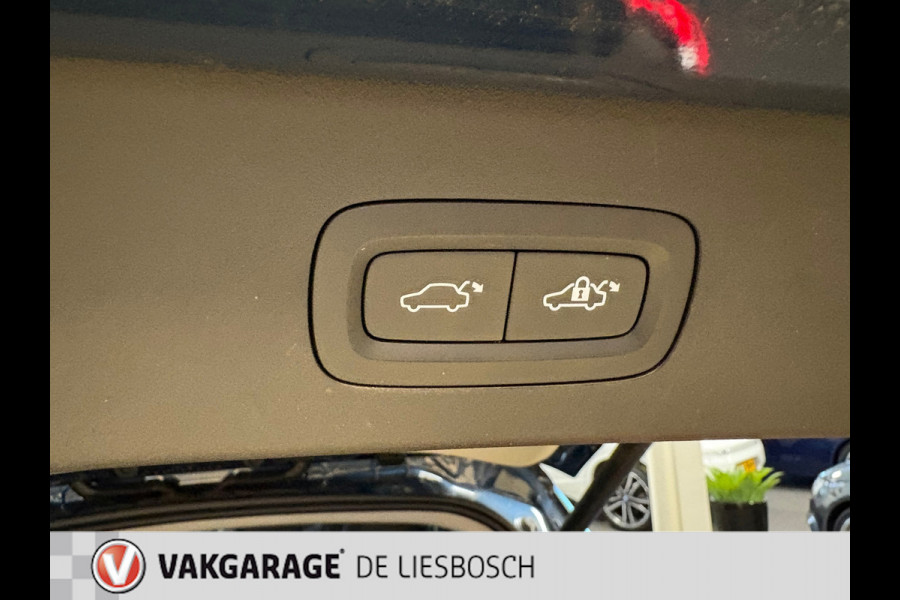 Lynk & Co 01 1.5 modeljaar 2023 prijs rijklaar! Infinity / 360camera / Panorama-dak / apple carplay