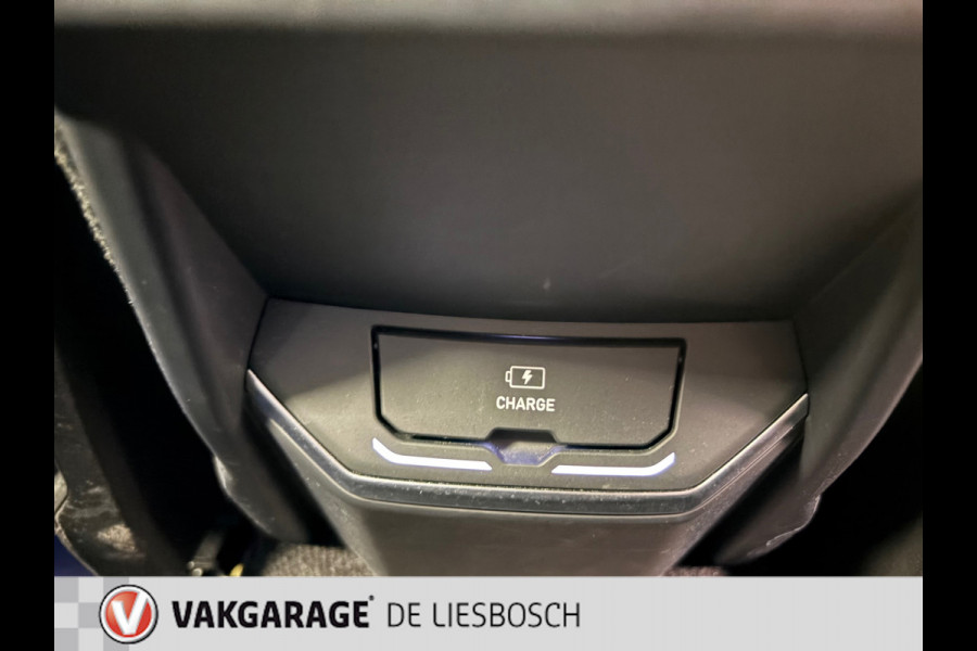 Lynk & Co 01 1.5 modeljaar 2023 prijs rijklaar! Infinity / 360camera / Panorama-dak / apple carplay