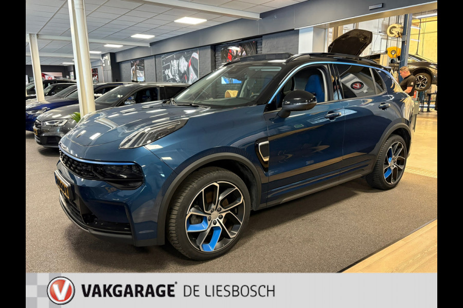 Lynk & Co 01 1.5 modeljaar 2023 prijs rijklaar ! infinity / 360camera / Panorama-dak / apple carplay