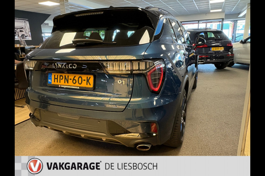 Lynk & Co 01 1.5 modeljaar 2023 prijs rijklaar ! infinity / 360camera / Panorama-dak / apple carplay