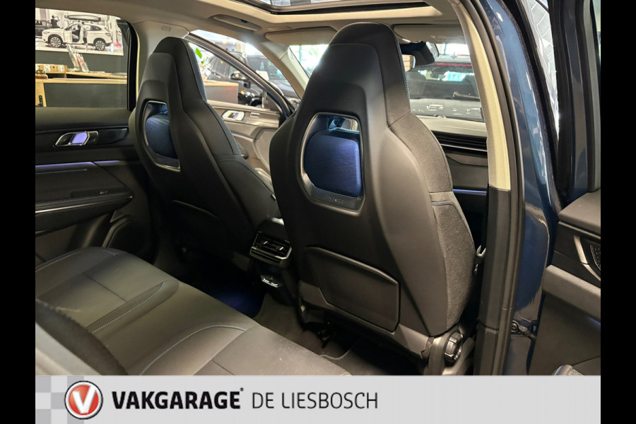 Lynk & Co 01 1.5 modeljaar 2023 prijs rijklaar ! infinity / 360camera / Panorama-dak / apple carplay