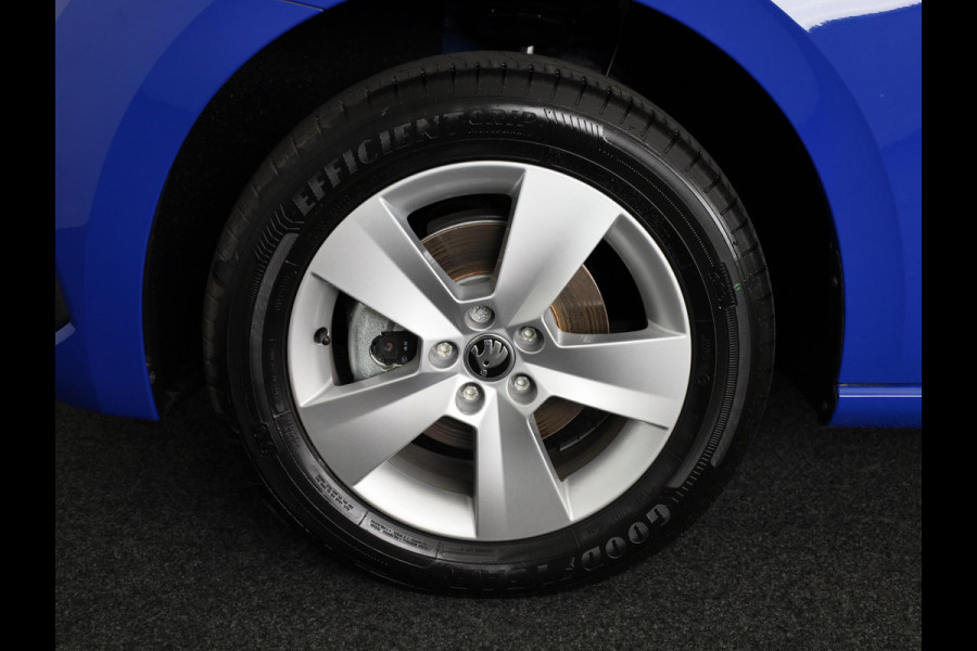 Škoda SCALA Selection 1.0 TSI 115 pk 6 versn. Hand | Trekhaak wegklapbaar | Image pakket