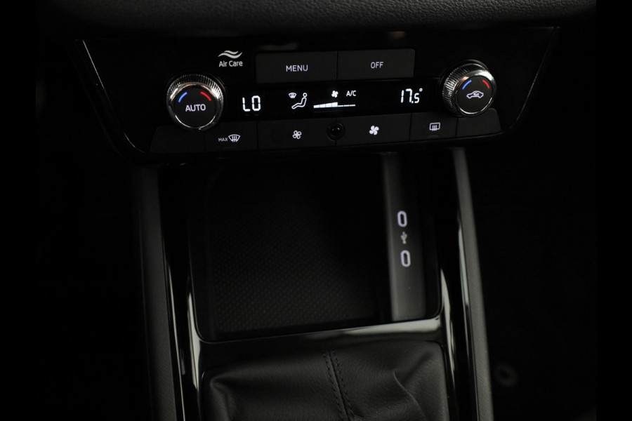 Škoda SCALA Selection 1.0 TSI 115 pk 6 versn. Hand | Trekhaak wegklapbaar | Image pakket